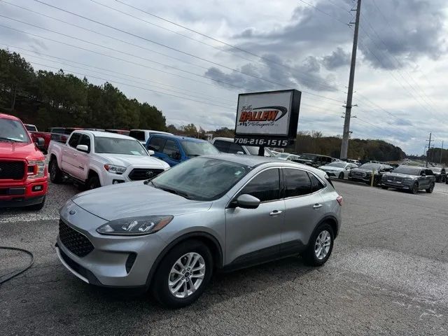 2021 Ford Escape SE's photo
