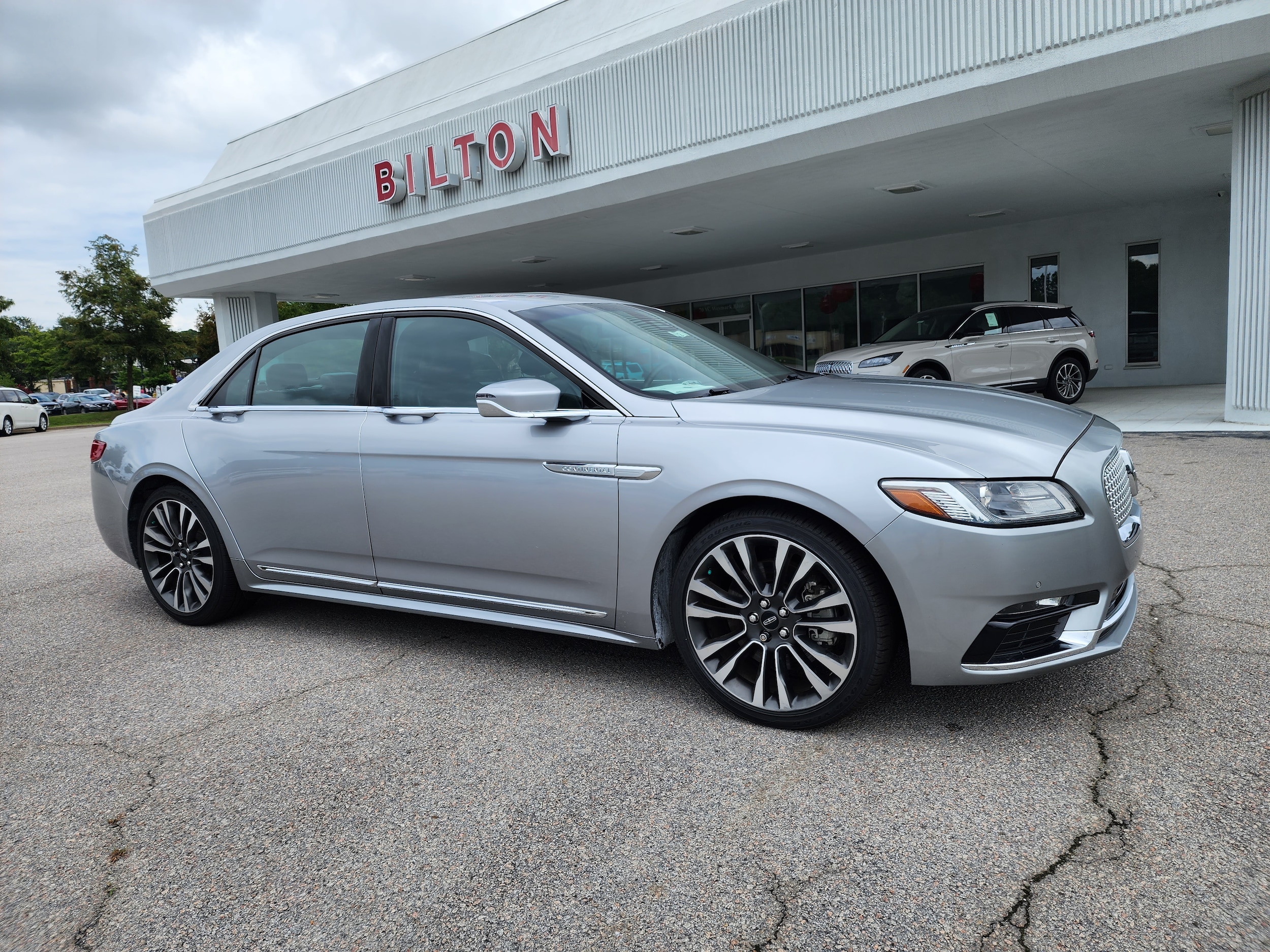 Used 2020 Lincoln Continental Base with VIN 1LN6L9PK1L5604600 for sale in Sumter, SC