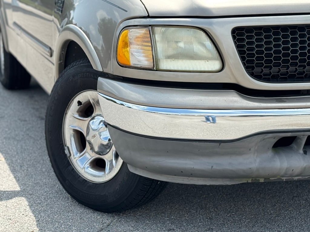 Used 2002 Ford F-150 Lariat Extended Cab Short Bed Truck