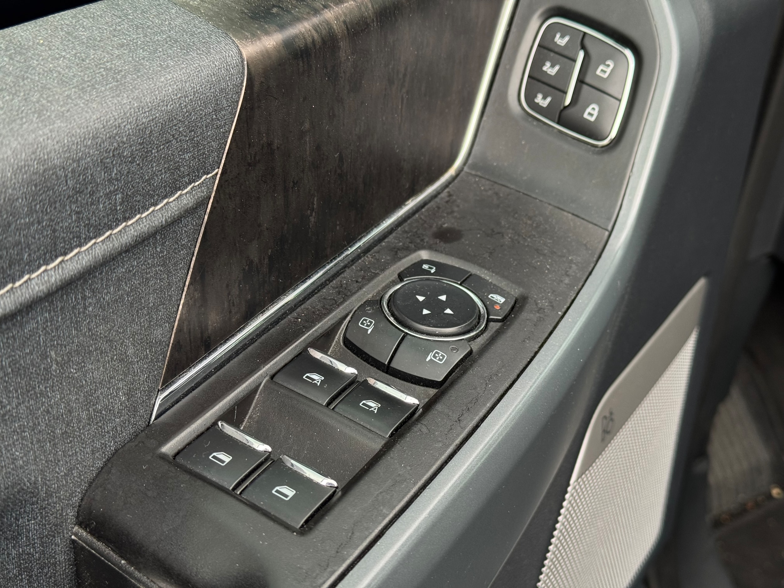 2023 Ford F-150 Lariat - Photo 7