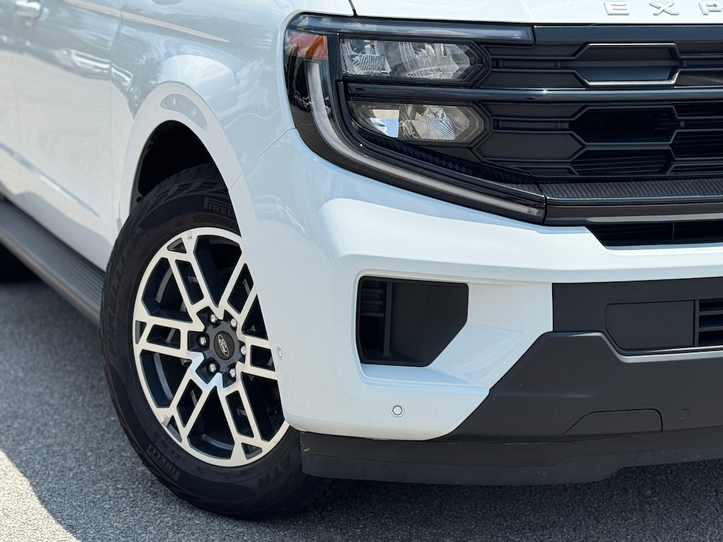 Used 2025 Ford Expedition Active SUV