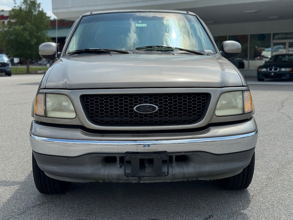 Used 2002 Ford F-150 Lariat Extended Cab Short Bed Truck