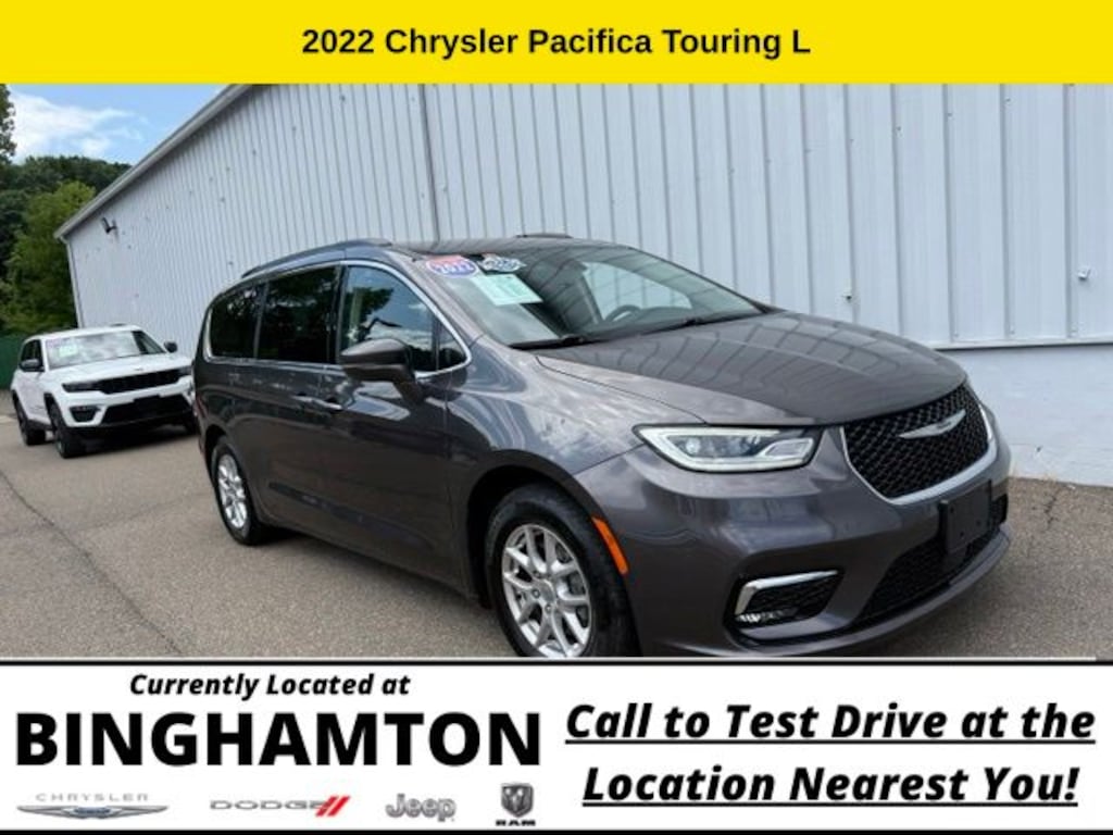 Used 2022 Chrysler Pacifica Touring L Van Passenger Van