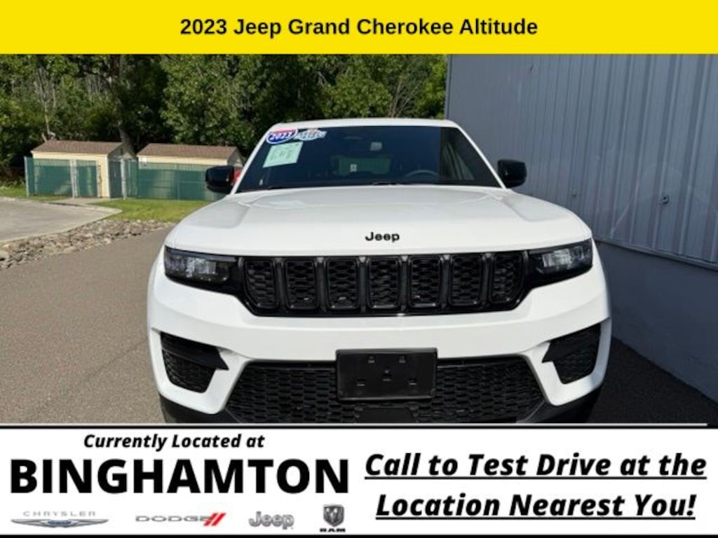 Used 2023 Jeep Grand Cherokee Laredo SUV