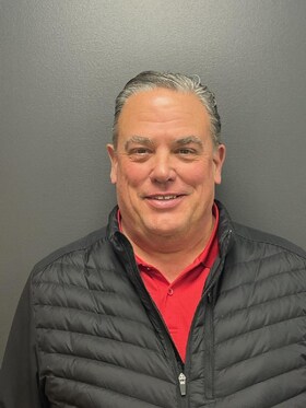 Staff member John Manley from ID_29eb60e02d8a