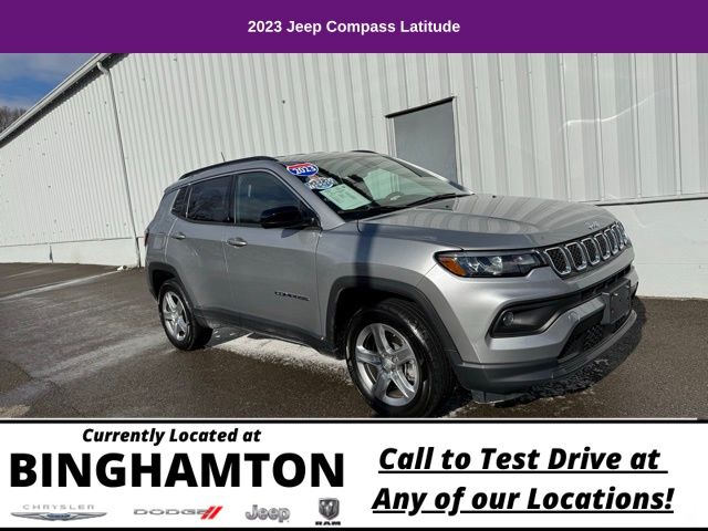 2023 Jeep Compass Latitude's photo