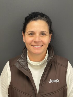 Staff member Jennifer Dell-Nickson from ID_24e3702352fc
