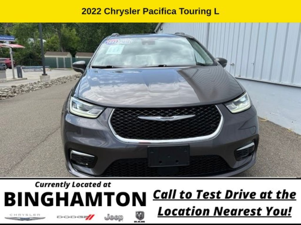 Used 2022 Chrysler Pacifica Touring L Van Passenger Van