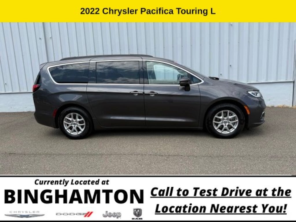 Used 2022 Chrysler Pacifica Touring L Van Passenger Van