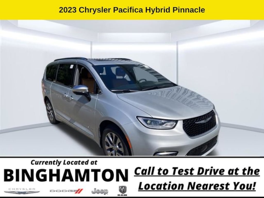 New 2023 Chrysler Pacifica Hybrid Pinnacle Passenger Van