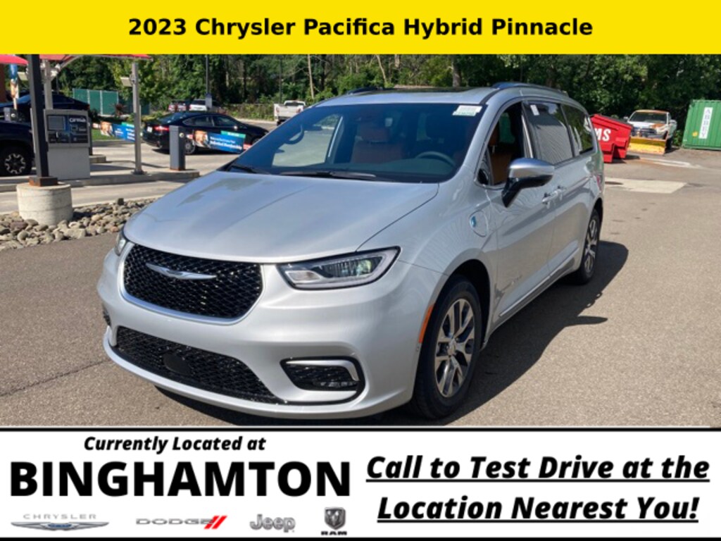 New 2023 Chrysler Pacifica Hybrid Pinnacle Passenger Van