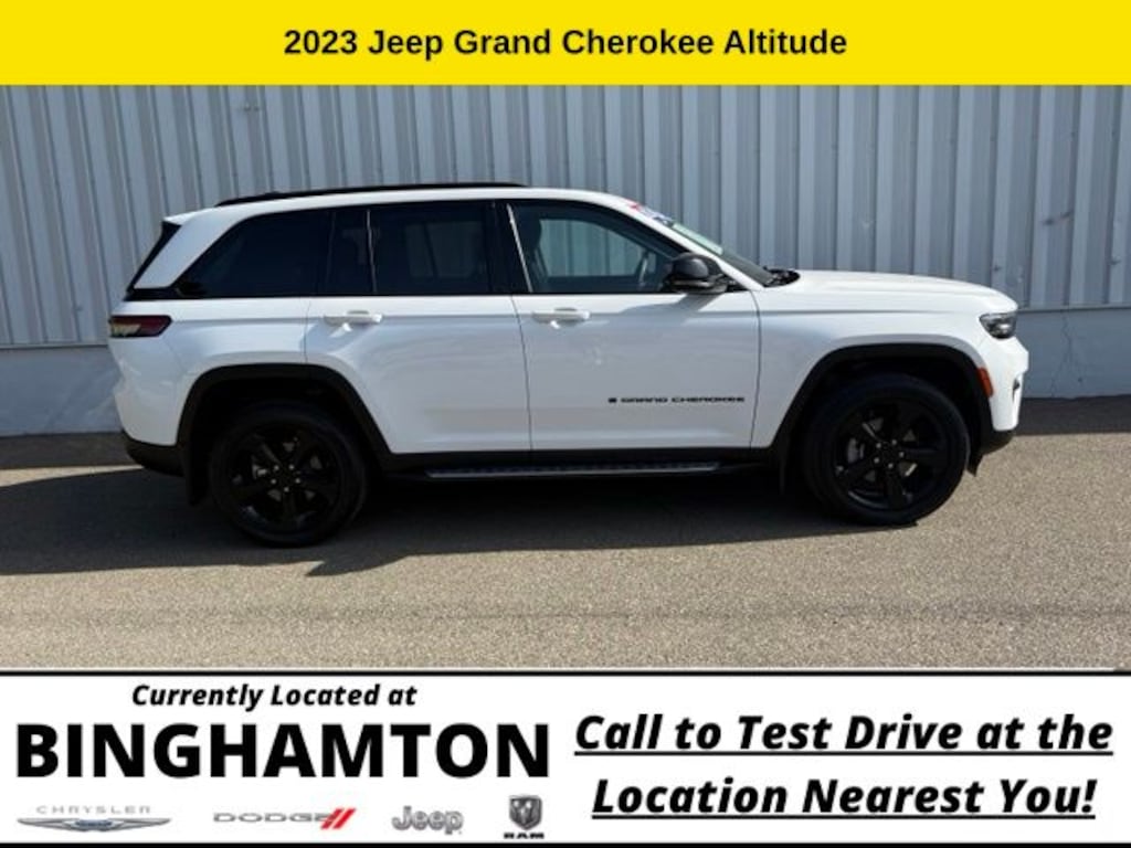 Used 2023 Jeep Grand Cherokee Laredo SUV