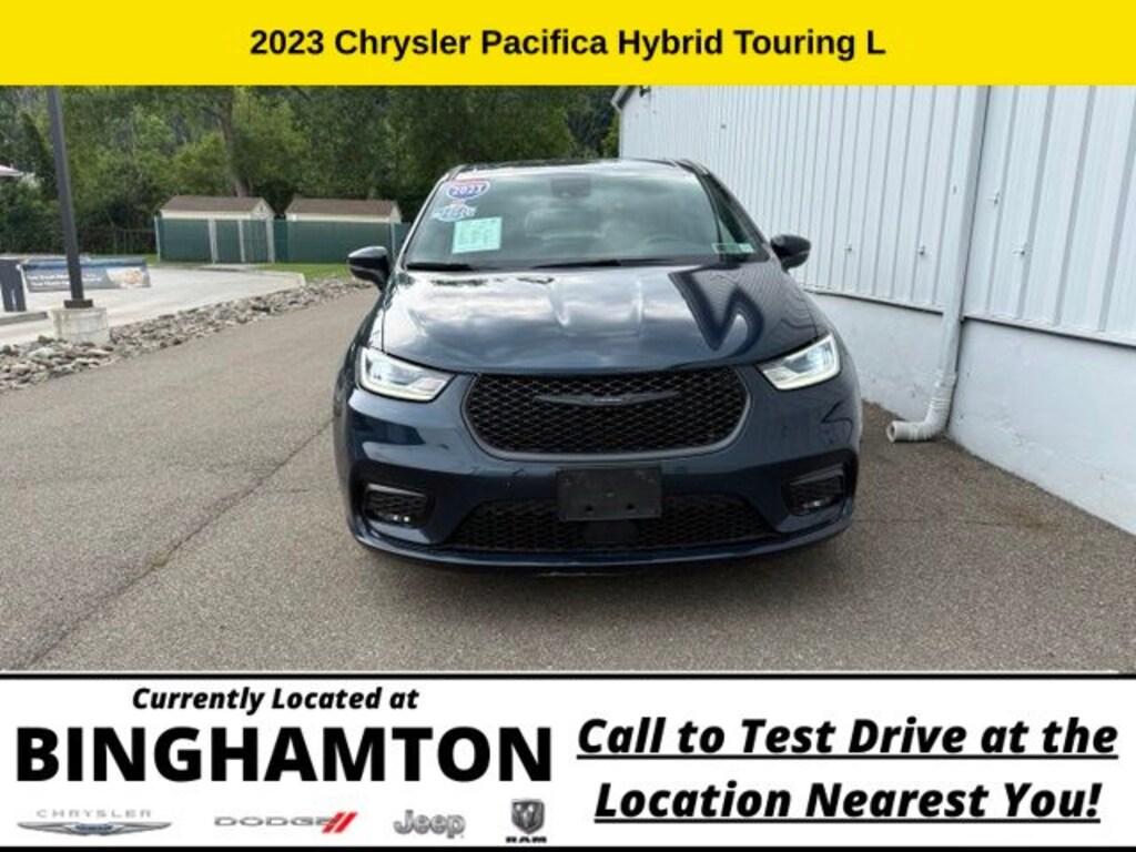 Used 2023 Chrysler Pacifica Plug-In Hybrid Touring L Van Passenger Van
