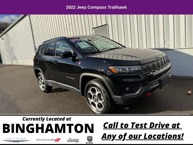 2022 Jeep Compass Trailhawk's photo