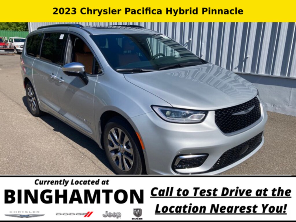 New 2023 Chrysler Pacifica Hybrid Pinnacle Passenger Van