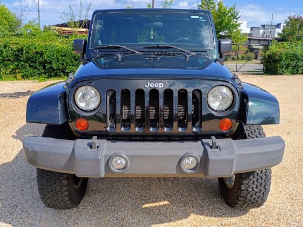 Used 2012 Jeep Wrangler Unlimited Sahara SUV
