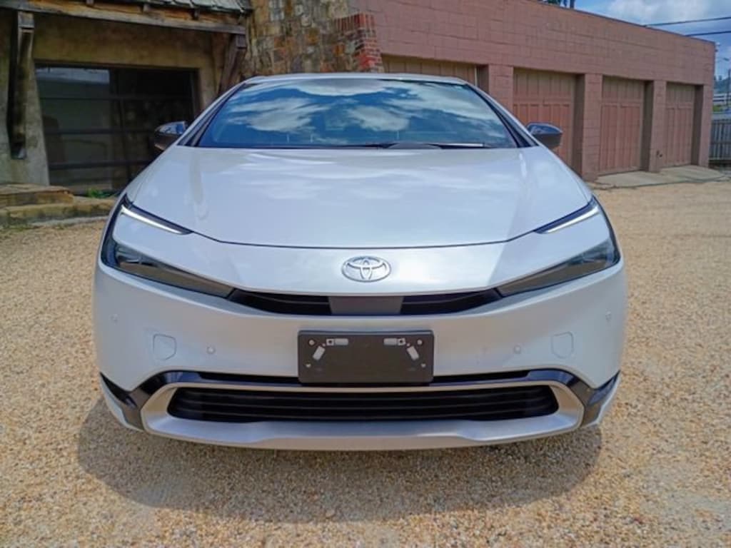Used 2023 Toyota Prius Prime XSE Hatchback