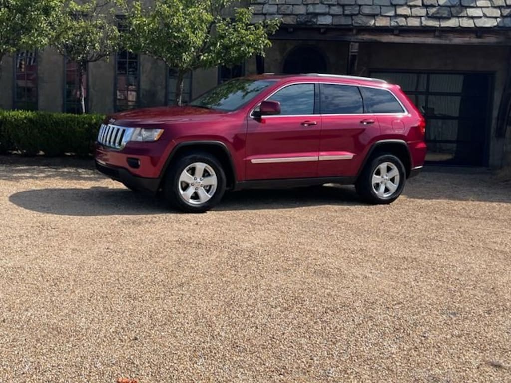 Used 2013 Jeep Grand Cherokee Laredo SUV