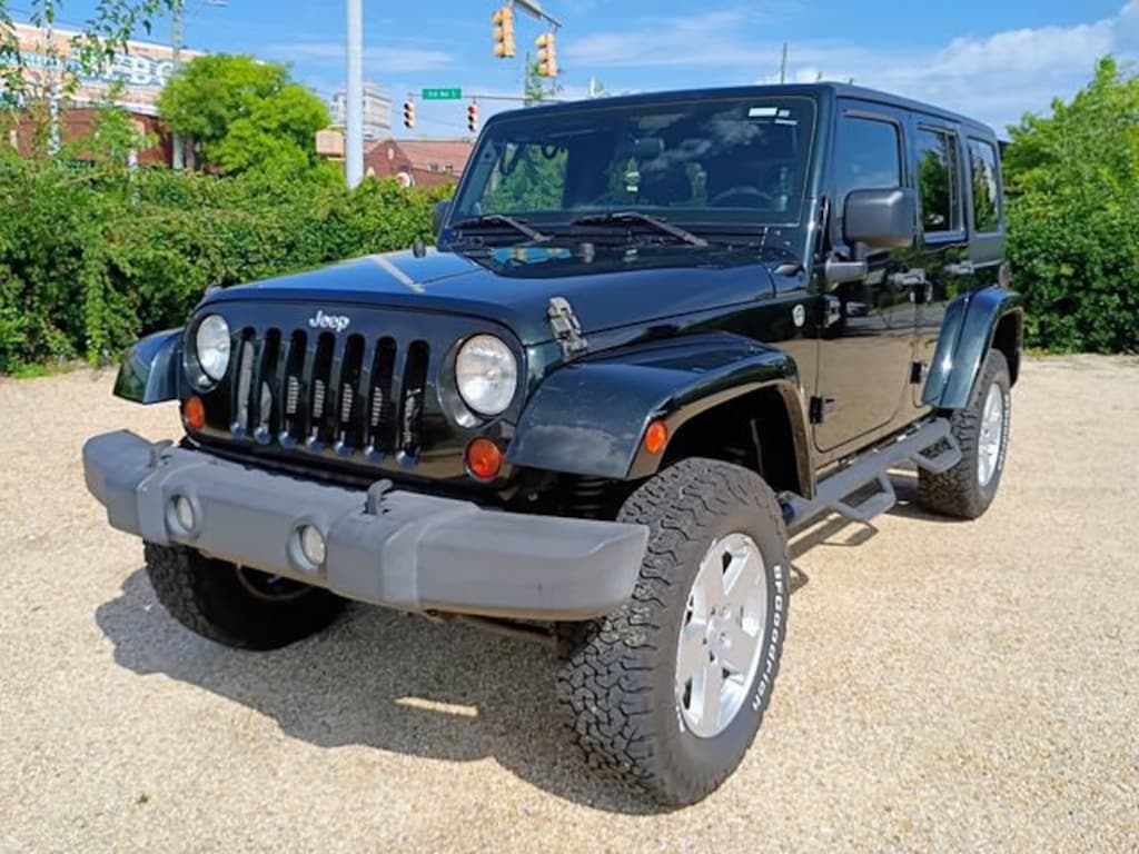 Used 2012 Jeep Wrangler Unlimited Sahara SUV