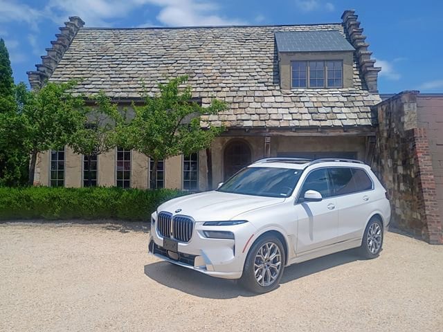 2024 BMW X7 xDrive40i's photo