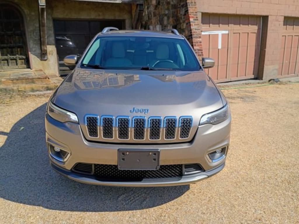 Used 2019 Jeep Cherokee Limited 4x4 SUV