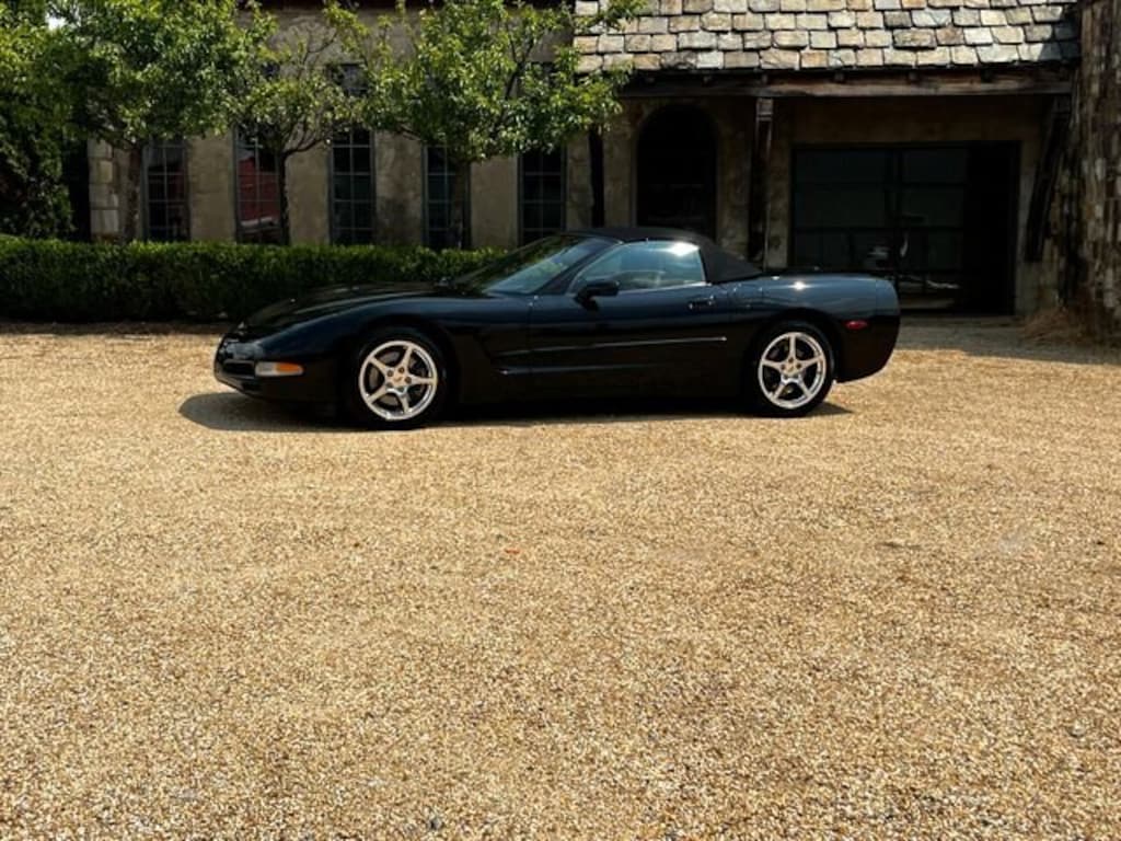 Used 2002 Chevrolet Corvette Base Convertible