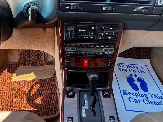 1992 Mercedes-Benz 300 - Photo 31