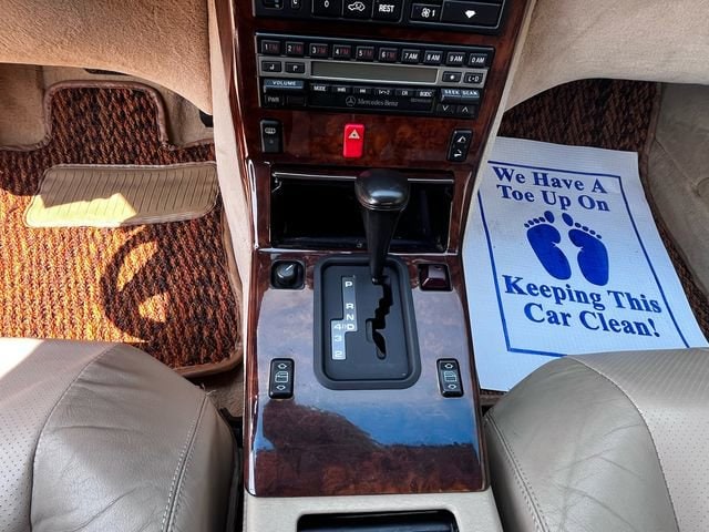 1992 Mercedes-Benz 300 - Photo 32