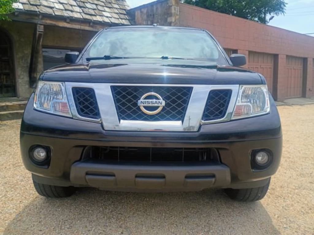 Used 2013 Nissan Frontier SV Truck Crew Cab