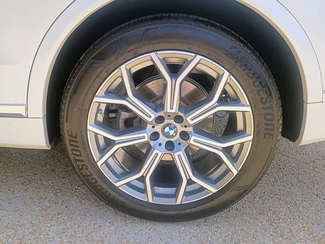 2024 BMW X7 40i - Photo 17