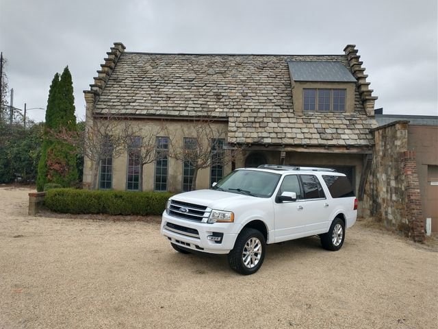 2016 Ford Expedition Limited's photo