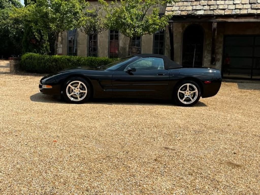 Used 2002 Chevrolet Corvette Base Convertible
