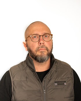 Staff member Keith Pilston from ID_899d3f