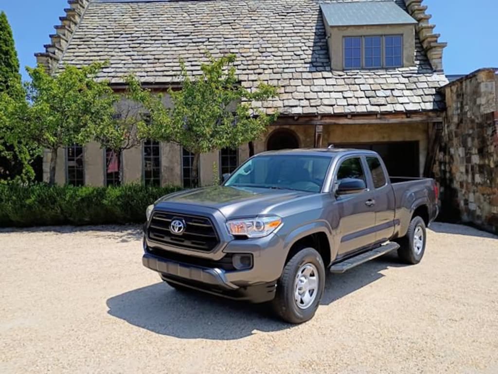 Used 2017 Toyota Tacoma SR Truck Access Cab