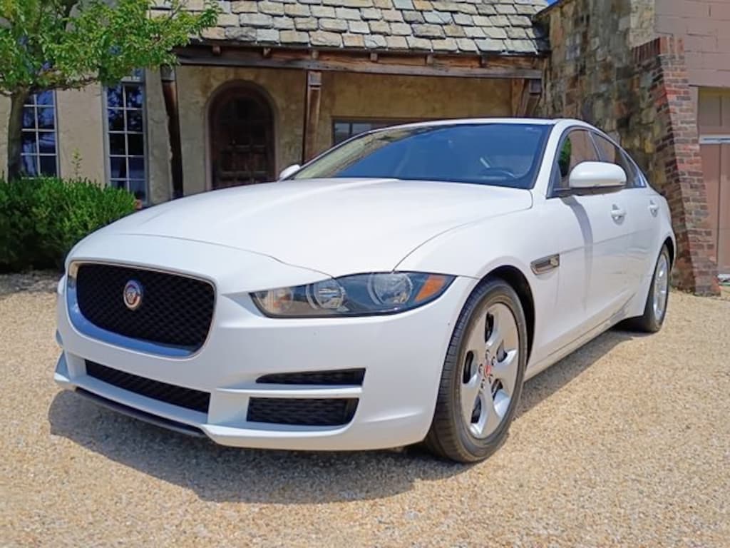 Used 2017 Jaguar XE 25t Sedan