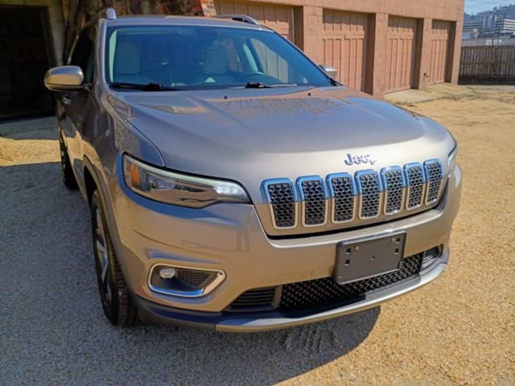 Used 2019 Jeep Cherokee Limited 4x4 SUV