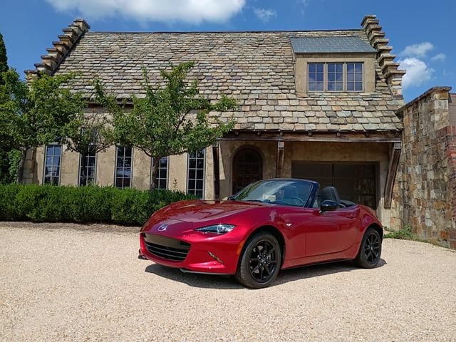 2020 Mazda MX-5 Miata Sport's photo