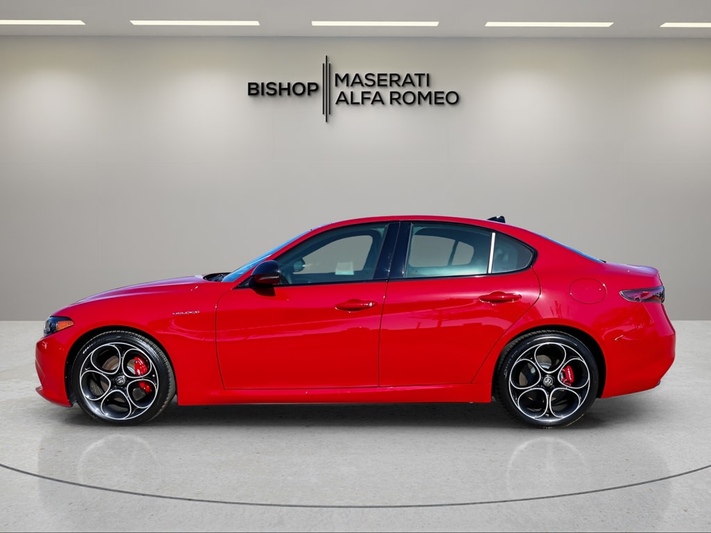 New 2025 Alfa Romeo Giulia Sedan