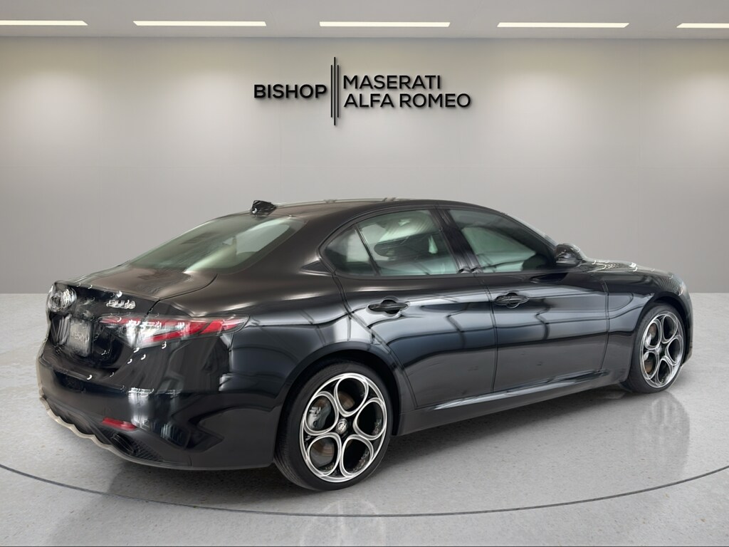 New 2025 Alfa Romeo Giulia Sedan