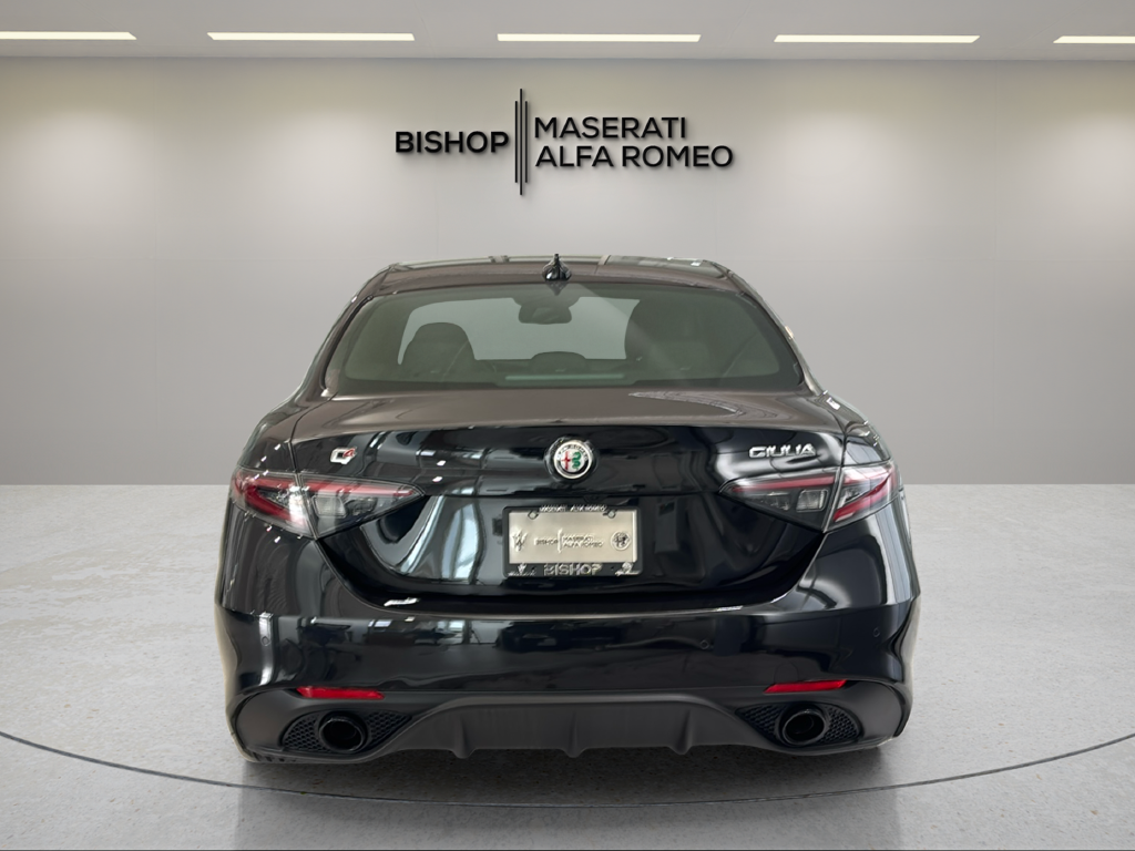 New 2025 Alfa Romeo Giulia Base Sedan