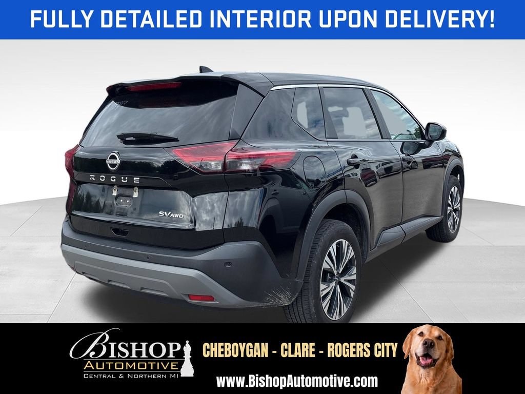 2023 Nissan Rogue SV image 3