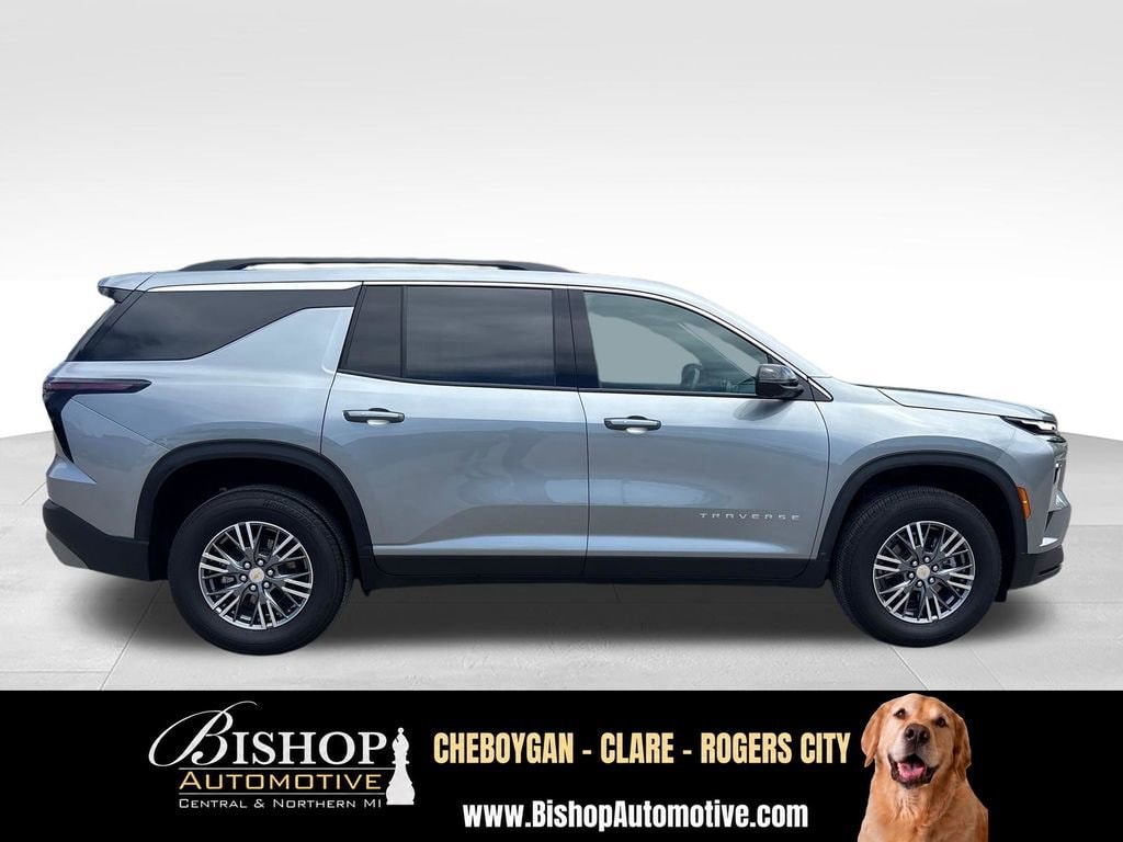 2025 Chevrolet Traverse LT image 13