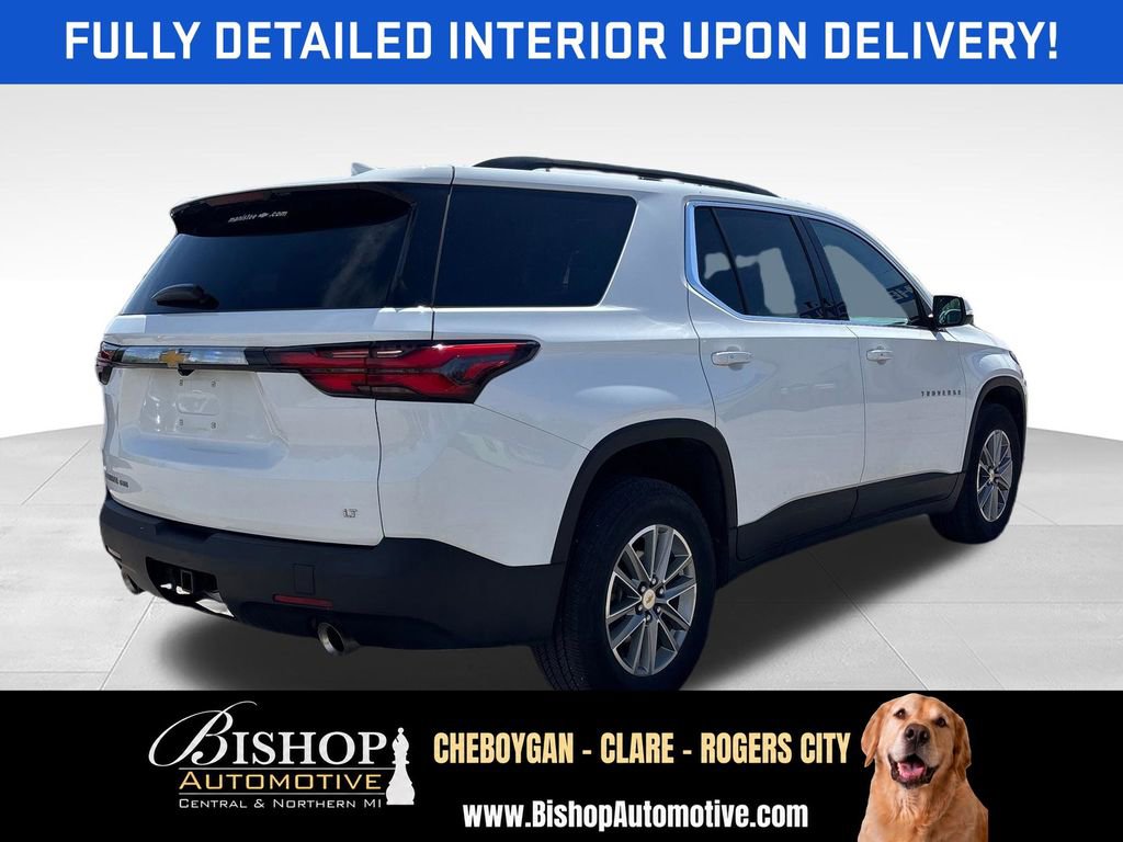 2023 Chevrolet Traverse LT Cloth image 3