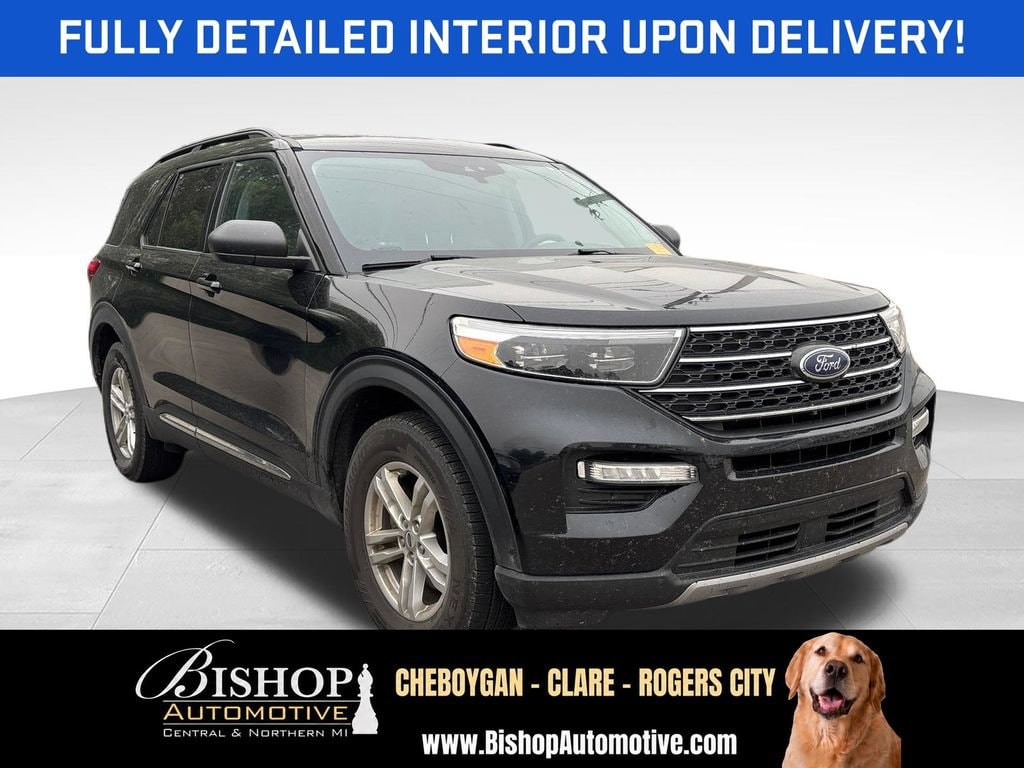 2022 Ford Explorer XLT vehicle photo 3