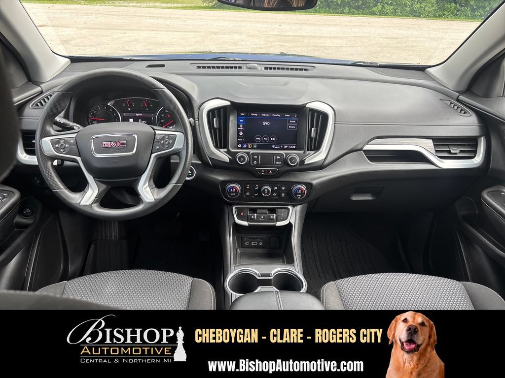 2022 GMC Terrain SLE image 24
