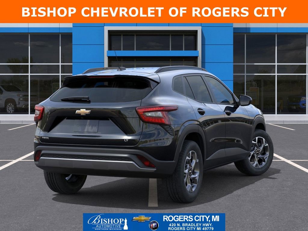 2026 Chevrolet Trax LT - Photo 6
