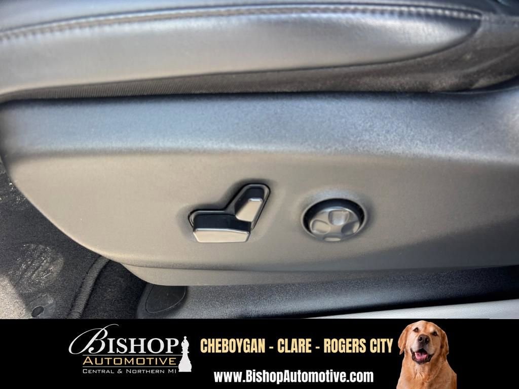 2023 Chrysler Pacifica Touring L image 20