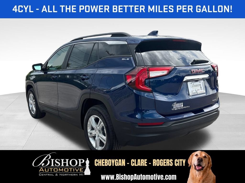2022 GMC Terrain SLE image 7