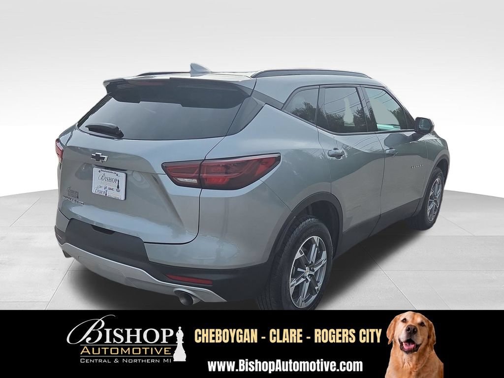2023 Chevrolet Blazer LT vehicle photo 3