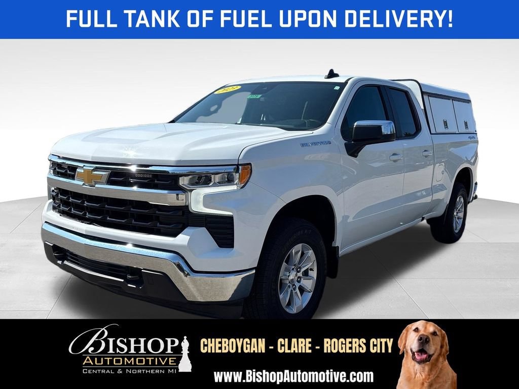 2023 Chevrolet Silverado 1500 LT image 2
